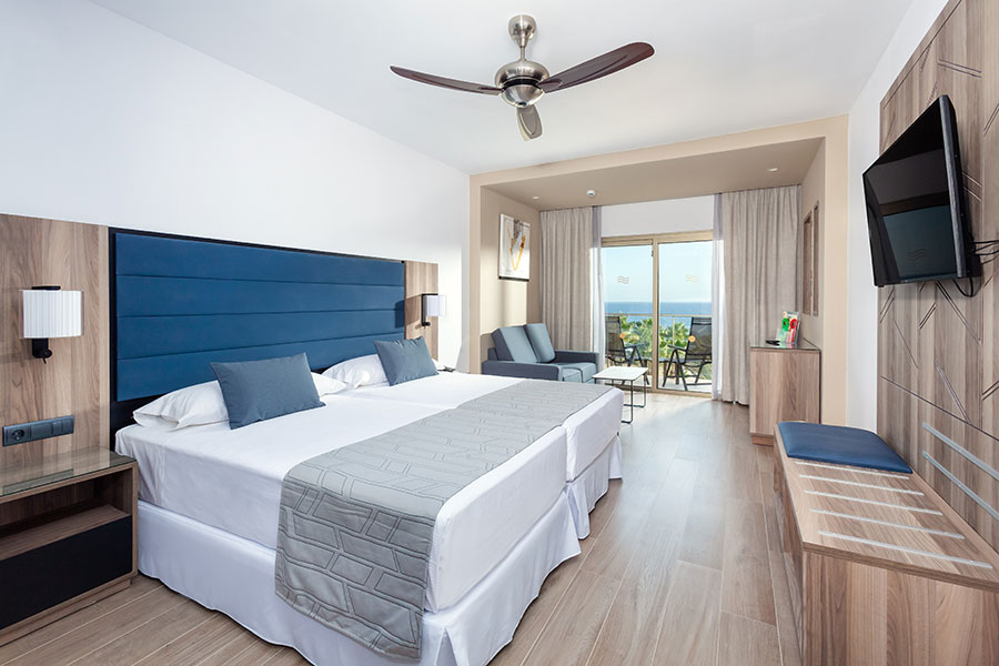 Hotel Riu Palace Oasis - Room