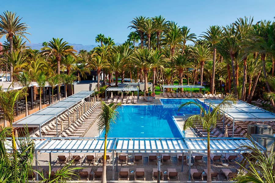 Hotel Riu Palace Oasis - Outdoor pool