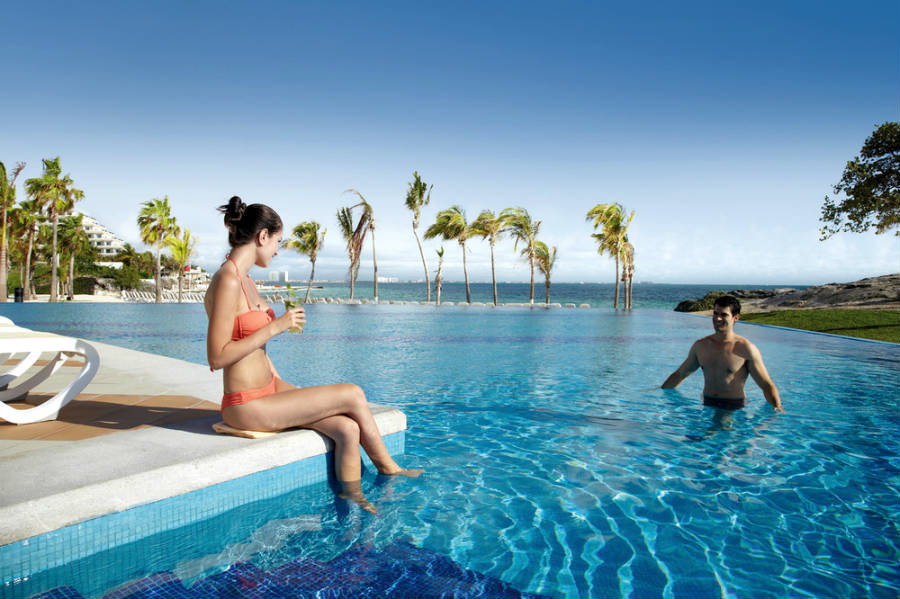 Hotel Riu Palace Peninsula - Outdoor pool