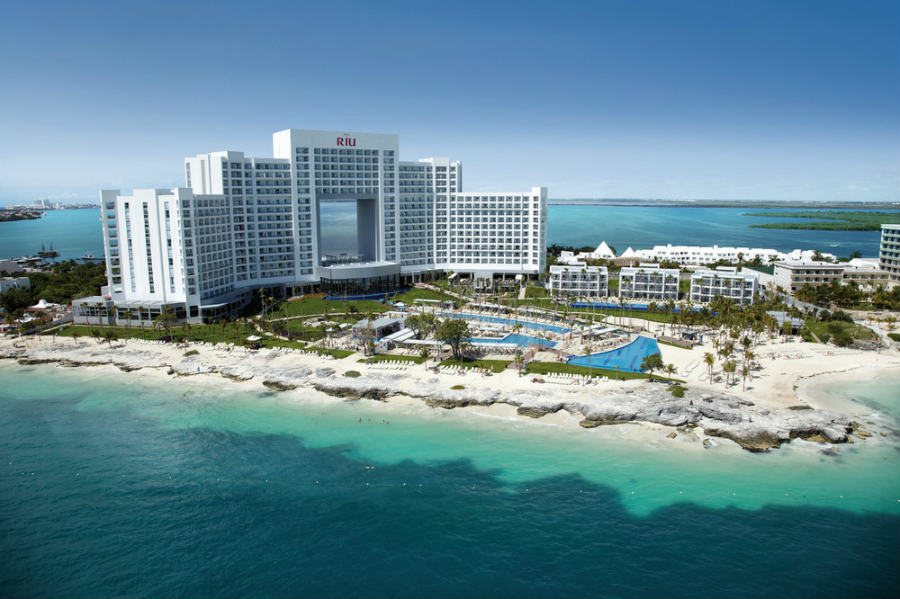 Hotel Riu Palace Peninsula - Beach