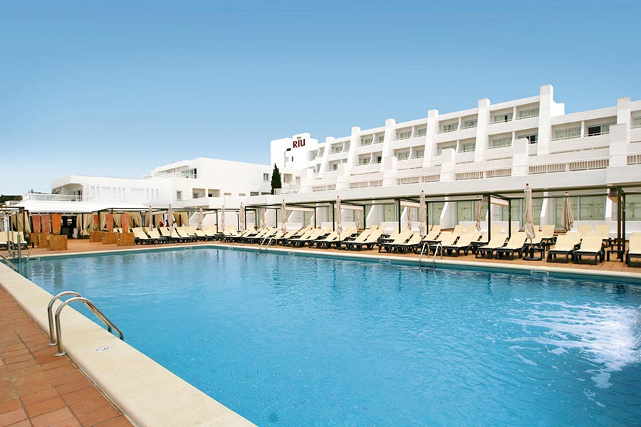 Hotel Riu La Mola - Outdoor pool