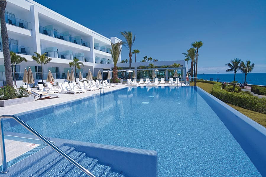 Hotel Riu Palace Meloneras - Outdoor pool