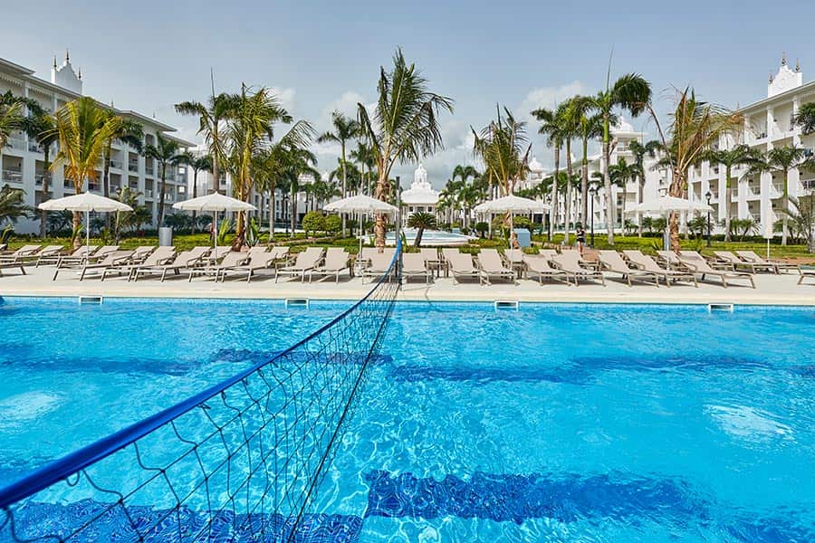 Hotel Riu Palace Punta Cana - Outdoor pool